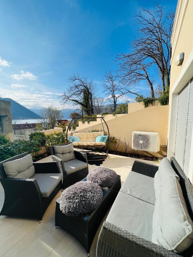 Apartment With Terrace And Private Parking Kotor Exterior photo