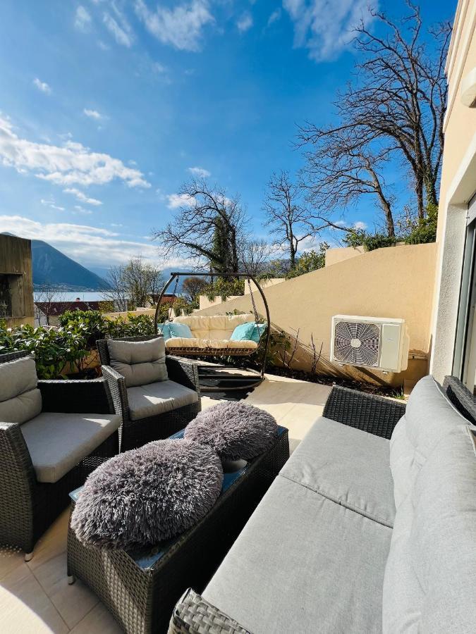 Apartment With Terrace And Private Parking Kotor Exterior photo