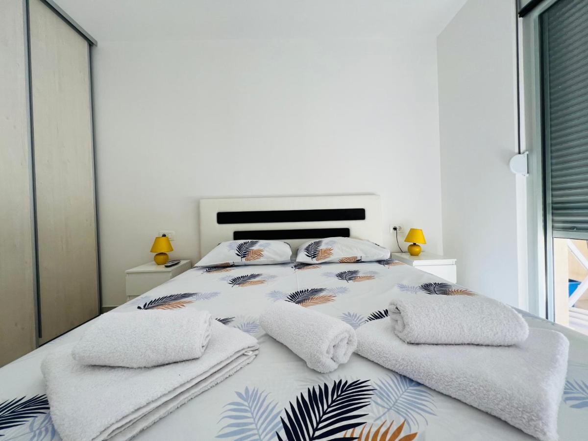 Apartment With Terrace And Private Parking Kotor Exterior photo